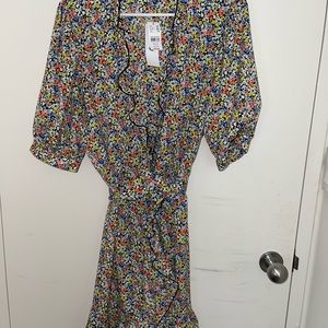 NEW WITH TAGS! Brand new, adorable top shop floral wrap dress!